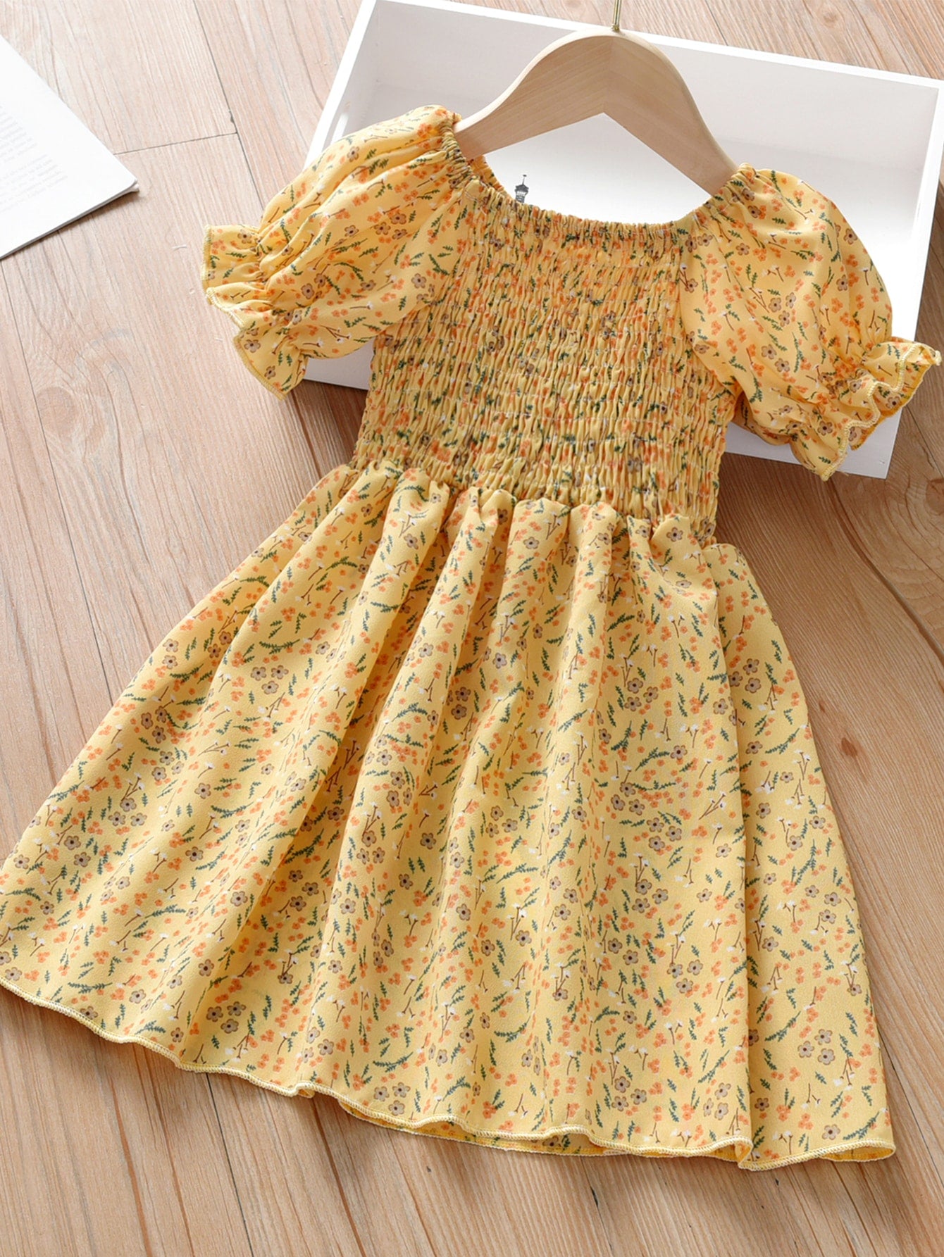 Ditsy Floral Print Puff Sleeve Dress for Young Girls