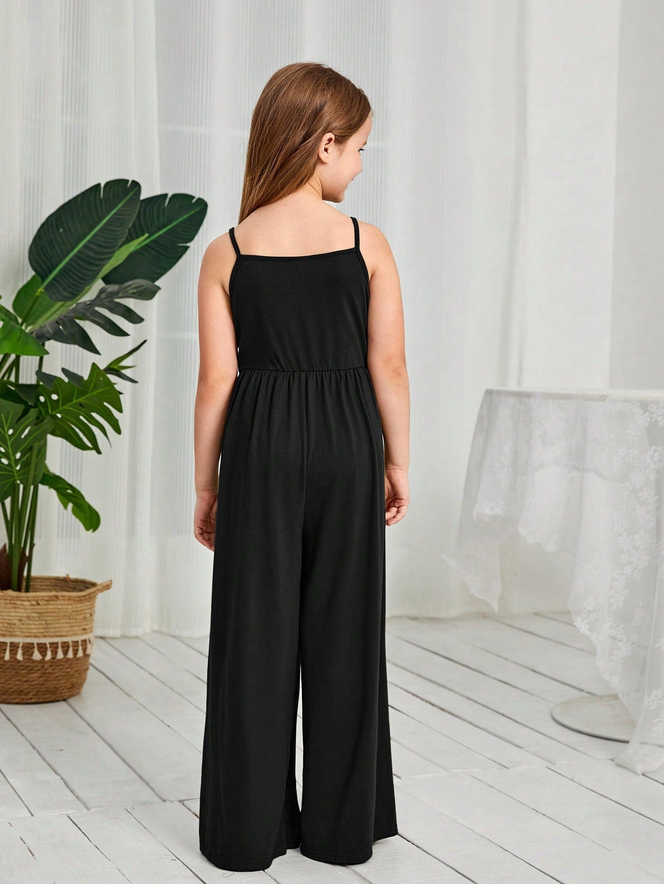 Simple and Stylish Cami Jumpsuit in Solid Color for Tween Girls, Featuring Wide-Leg Design and Sleeveless Top