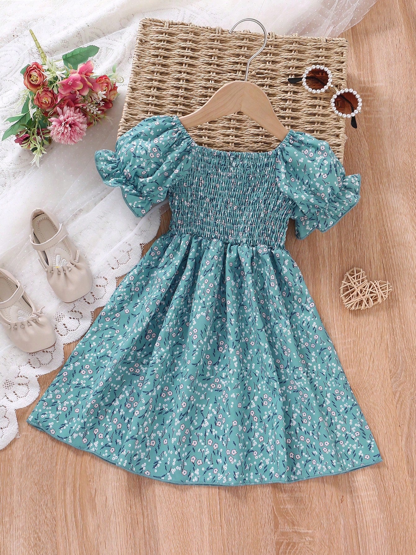 Ditsy Floral Print Puff Sleeve Dress for Young Girls