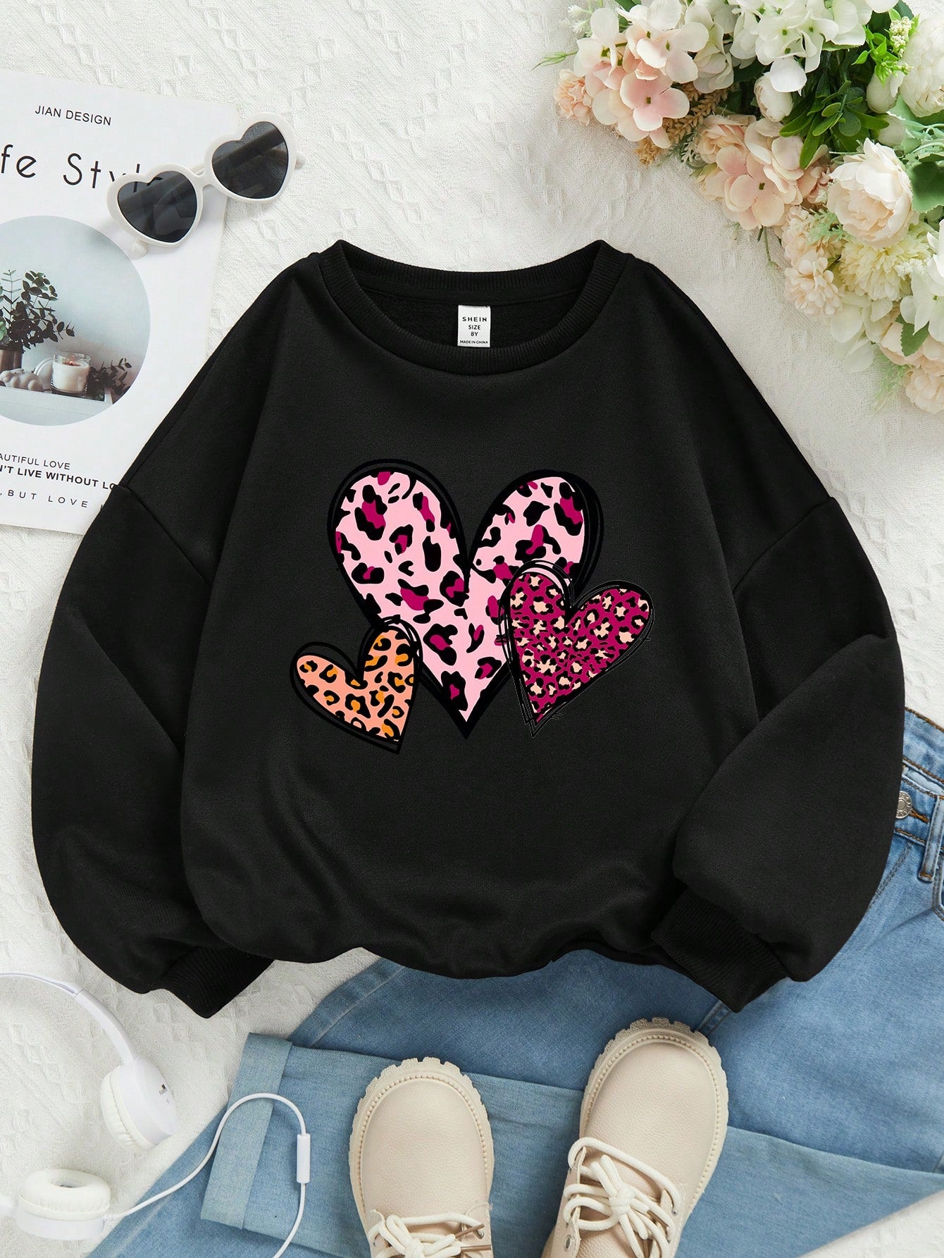 Tween Girl Leopard & Heart Print Drop Shoulder Pullover