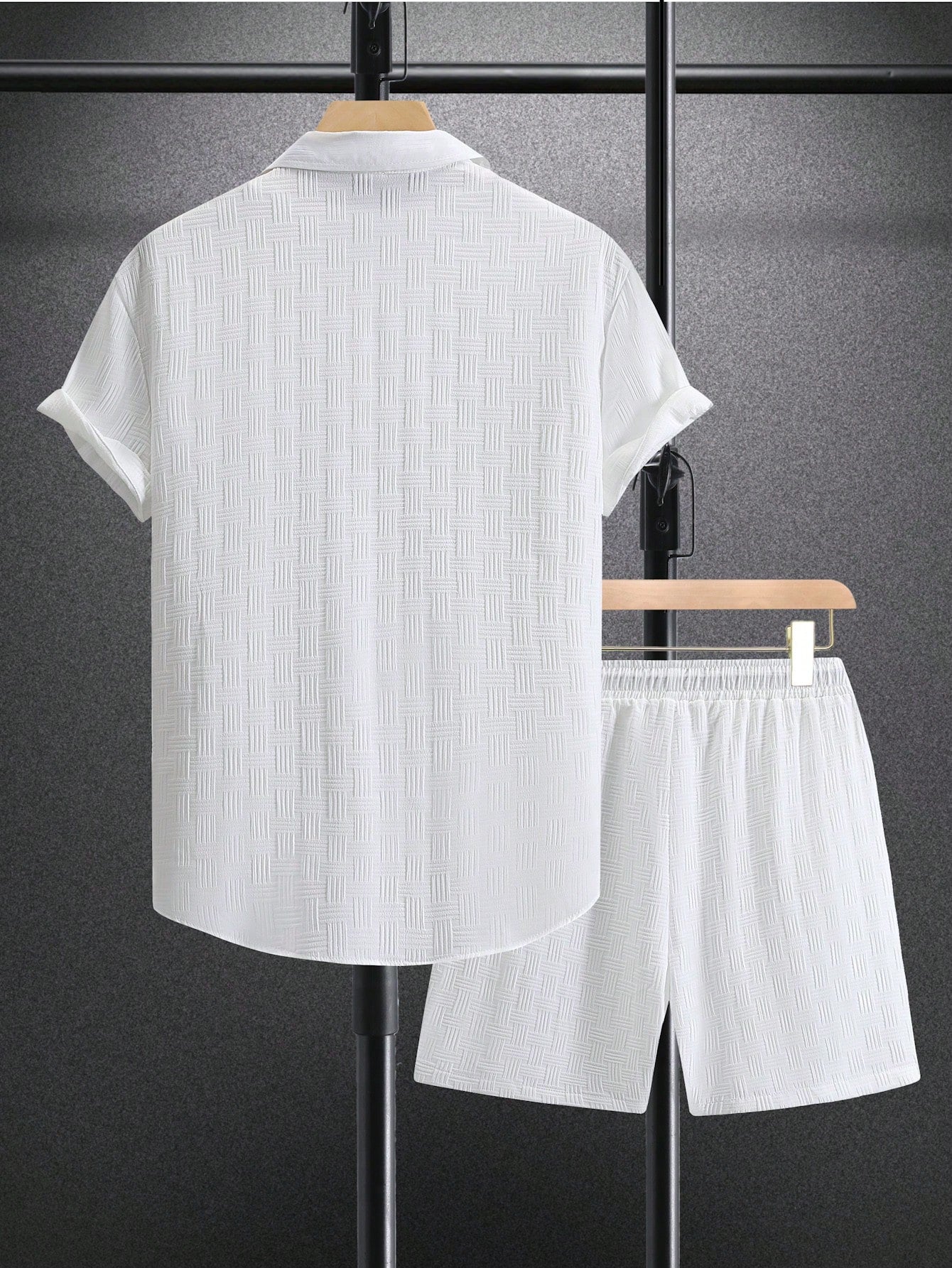 Two-Piece Casual Set for Teenage Boys, Featuring Solid Color Shirt and Shorts, Perfect for Vacation