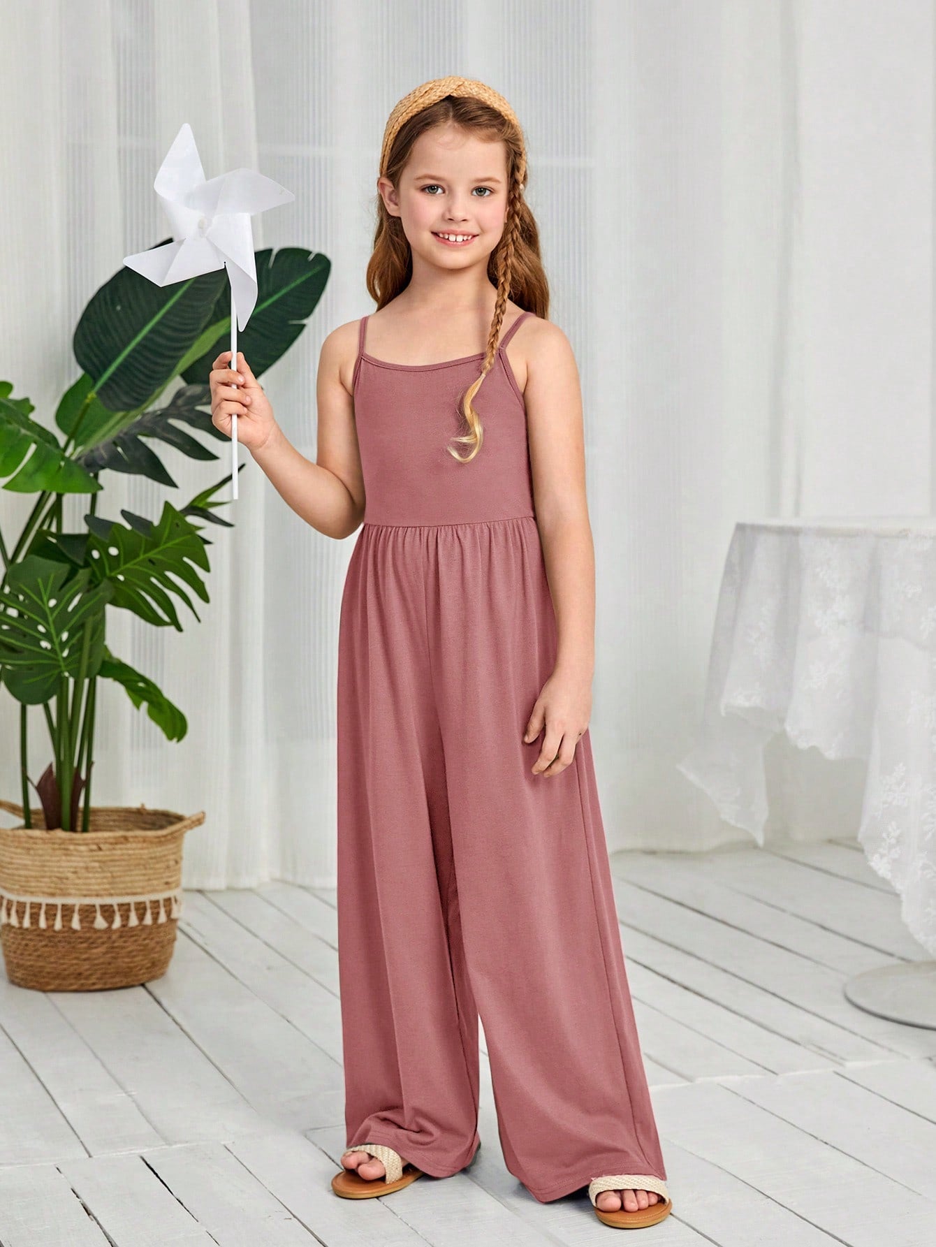 Simple and Stylish Cami Jumpsuit in Solid Color for Tween Girls, Featuring Wide-Leg Design and Sleeveless Top